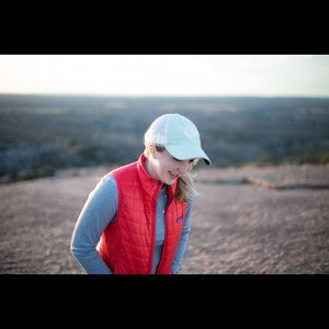 ✨LIKE NEW ✨Patagonia Nano Puff Vest - Red